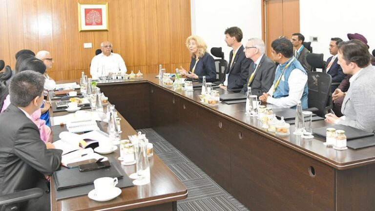 Chief Minister Engages with Global Tech Leaders